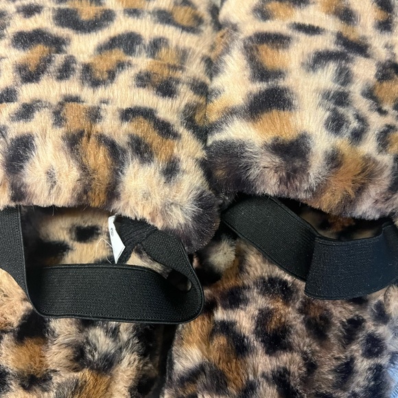 Leopard slippers - Picture 2 of 3